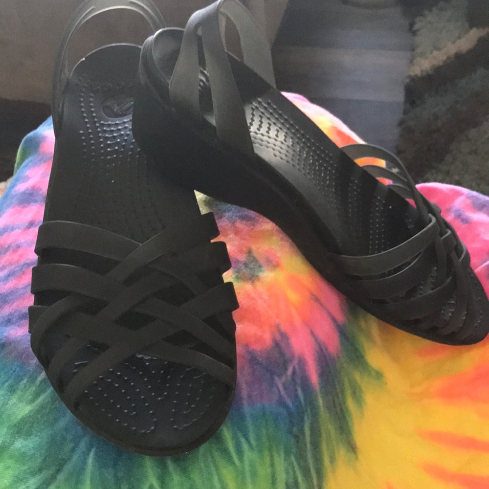 Women’s shoes crocs size 8w